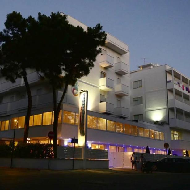 hotelmetropolitan de angebot-juni-hotel-in-cesenatico-mit-beheiztem-pool-und-strand 026